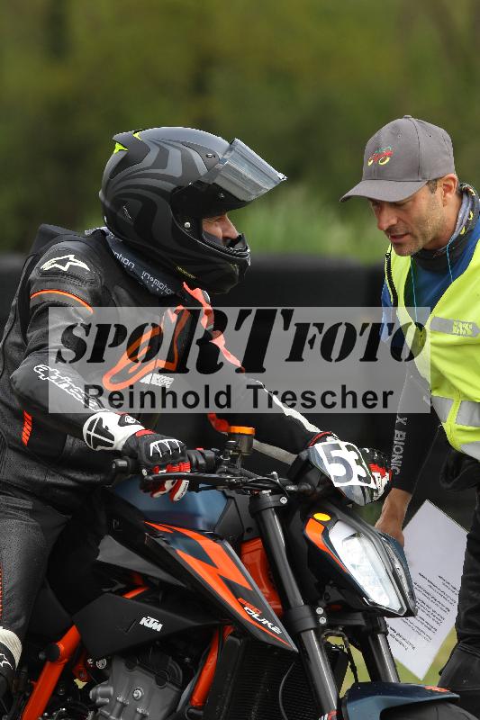 Archiv-2025/10 23.04.2025 Cornu Master School ADR/rot-rouge/53